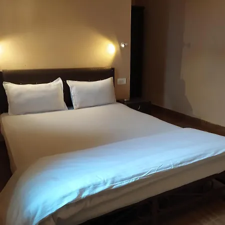 Amoura Holidays Baga Guest house Calangute