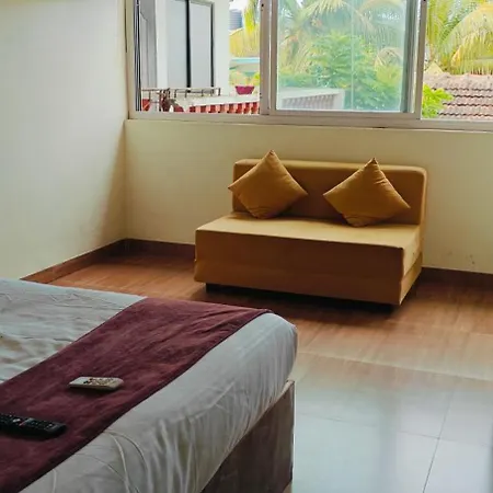 Amoura Holidays Baga Guest house
